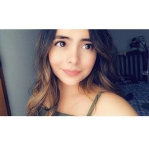 Meet your Posher, Alejandra